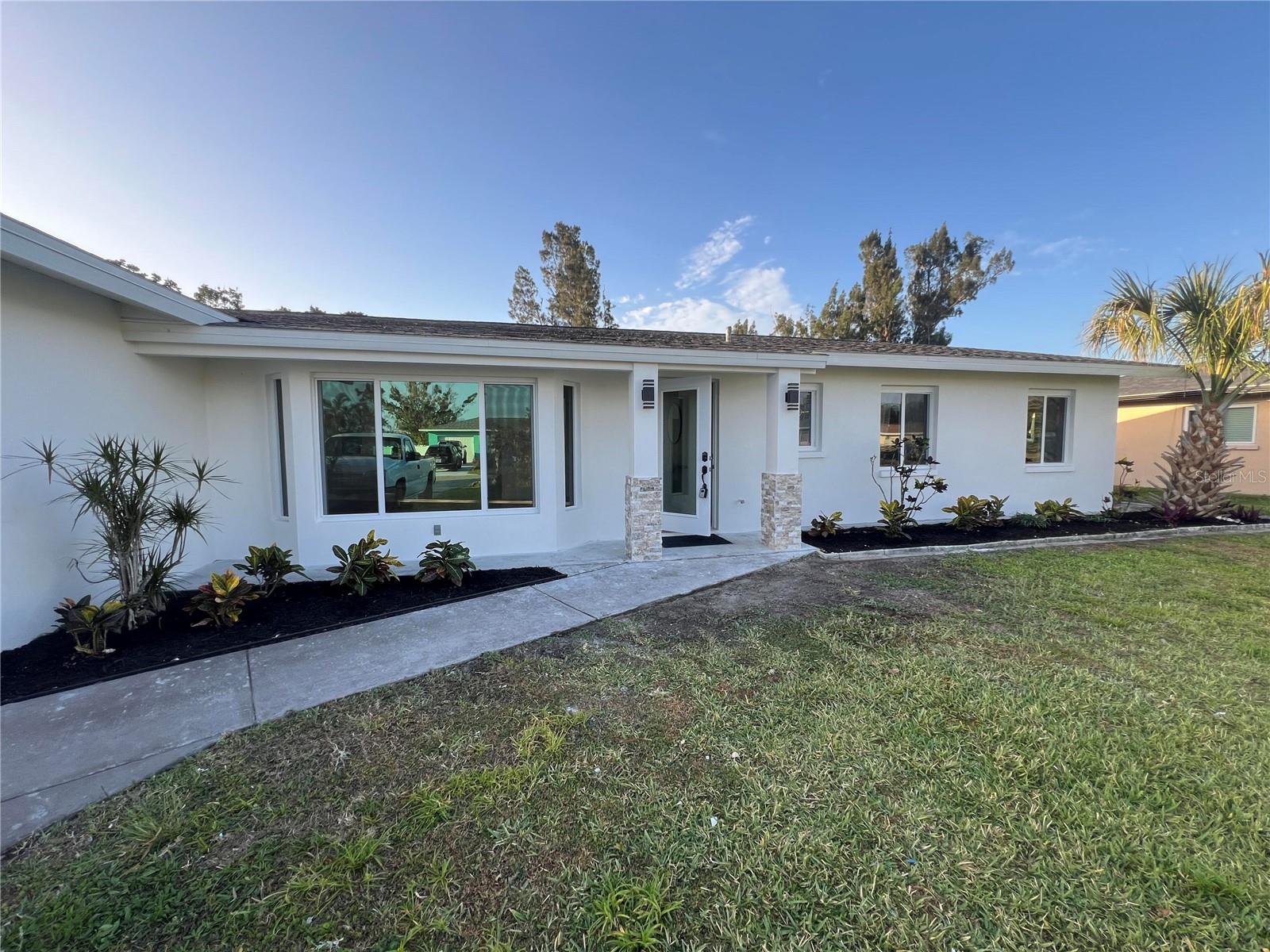 23 GOLFVIEW RD, ROTONDA WEST, FL, 33947