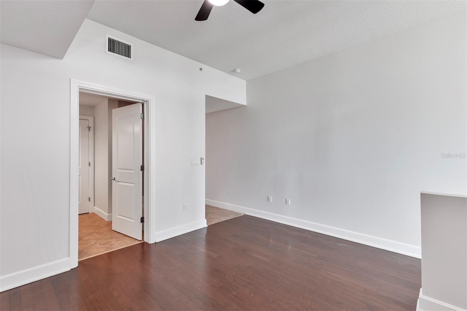 101 S EOLA DR #608, ORLANDO, FL, 32801