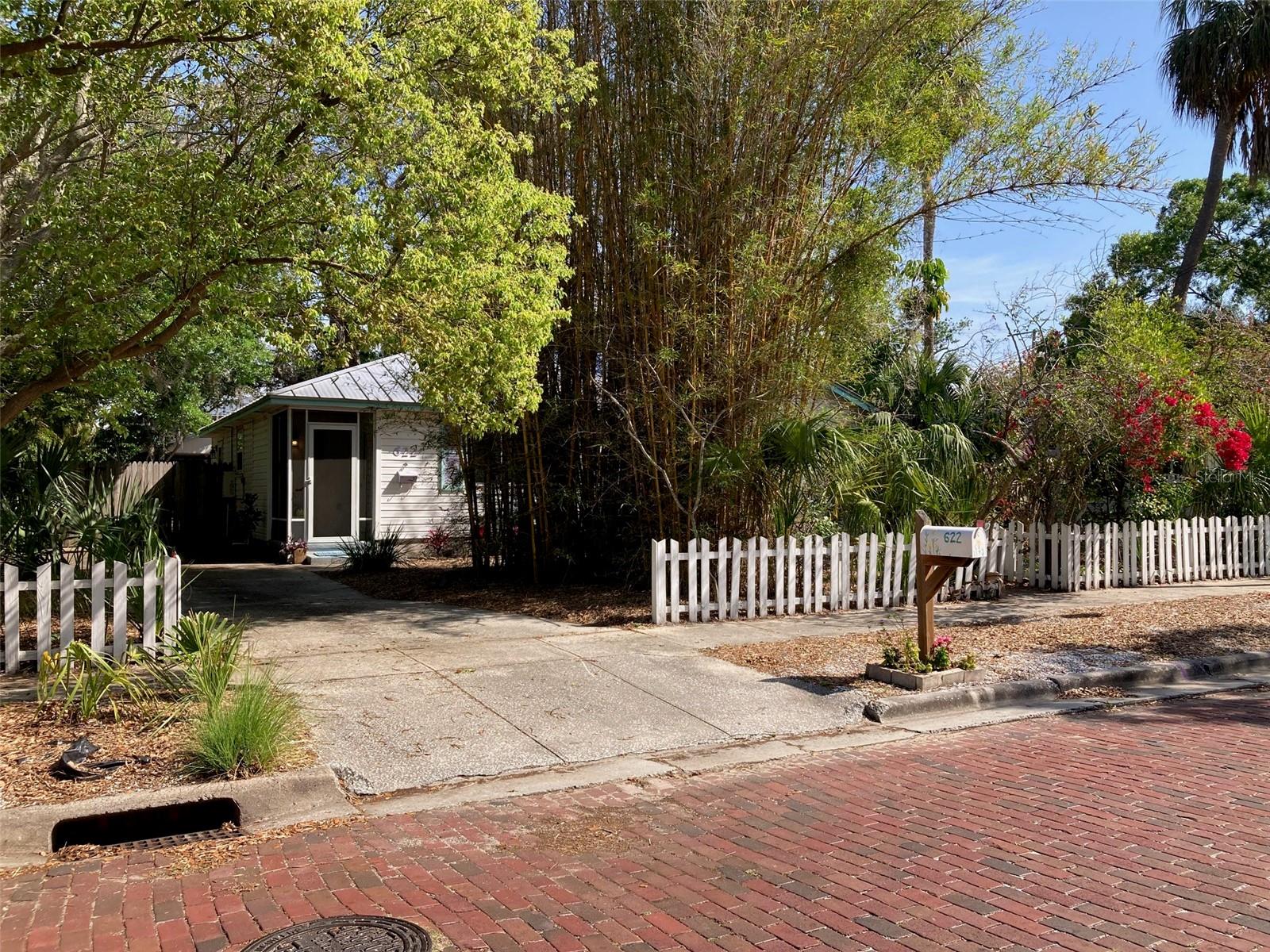 622 WOOD ST, DUNEDIN, FL, 34698