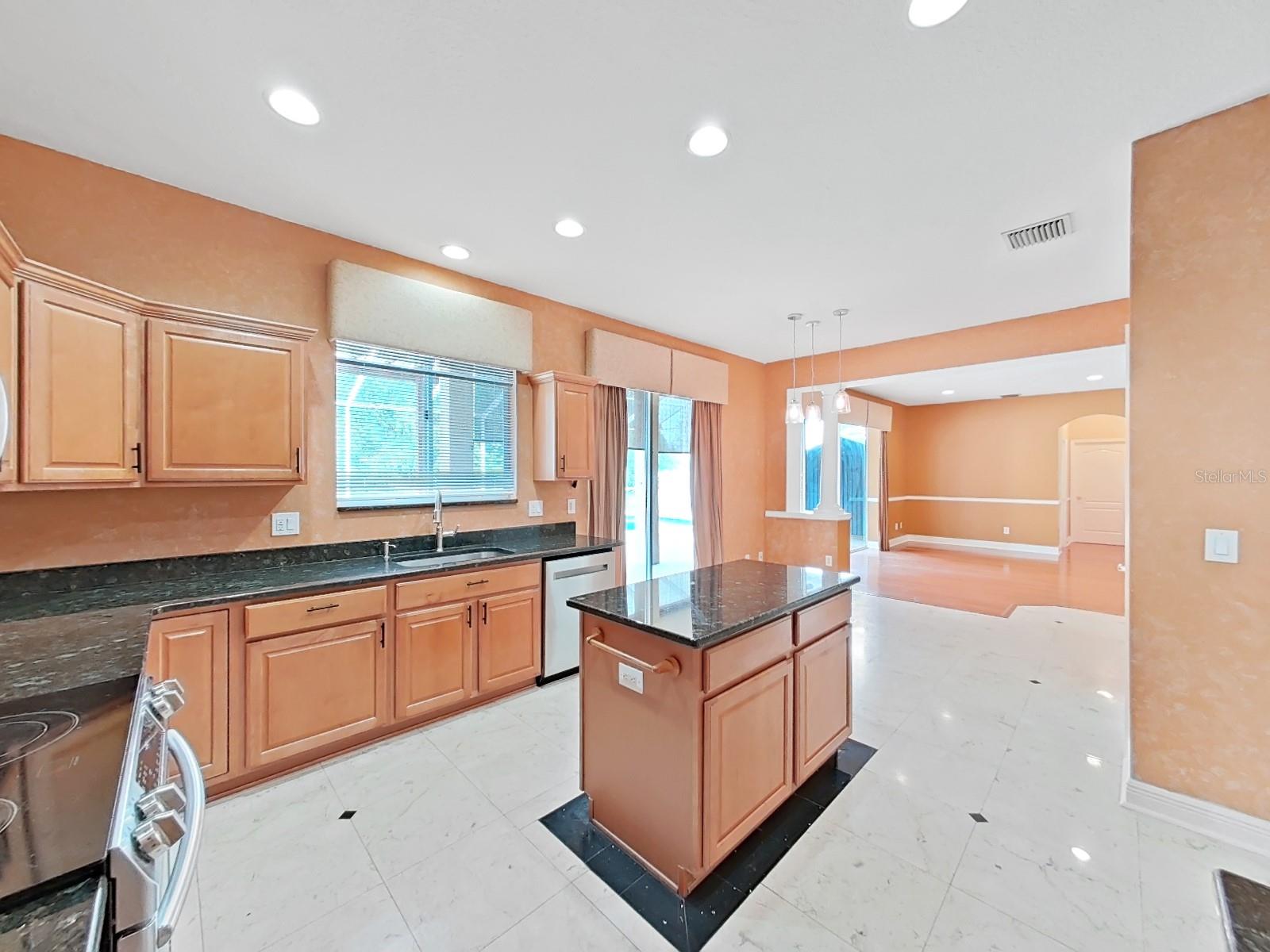 18308 WEYBURNE AVE, TAMPA, FL, 33647