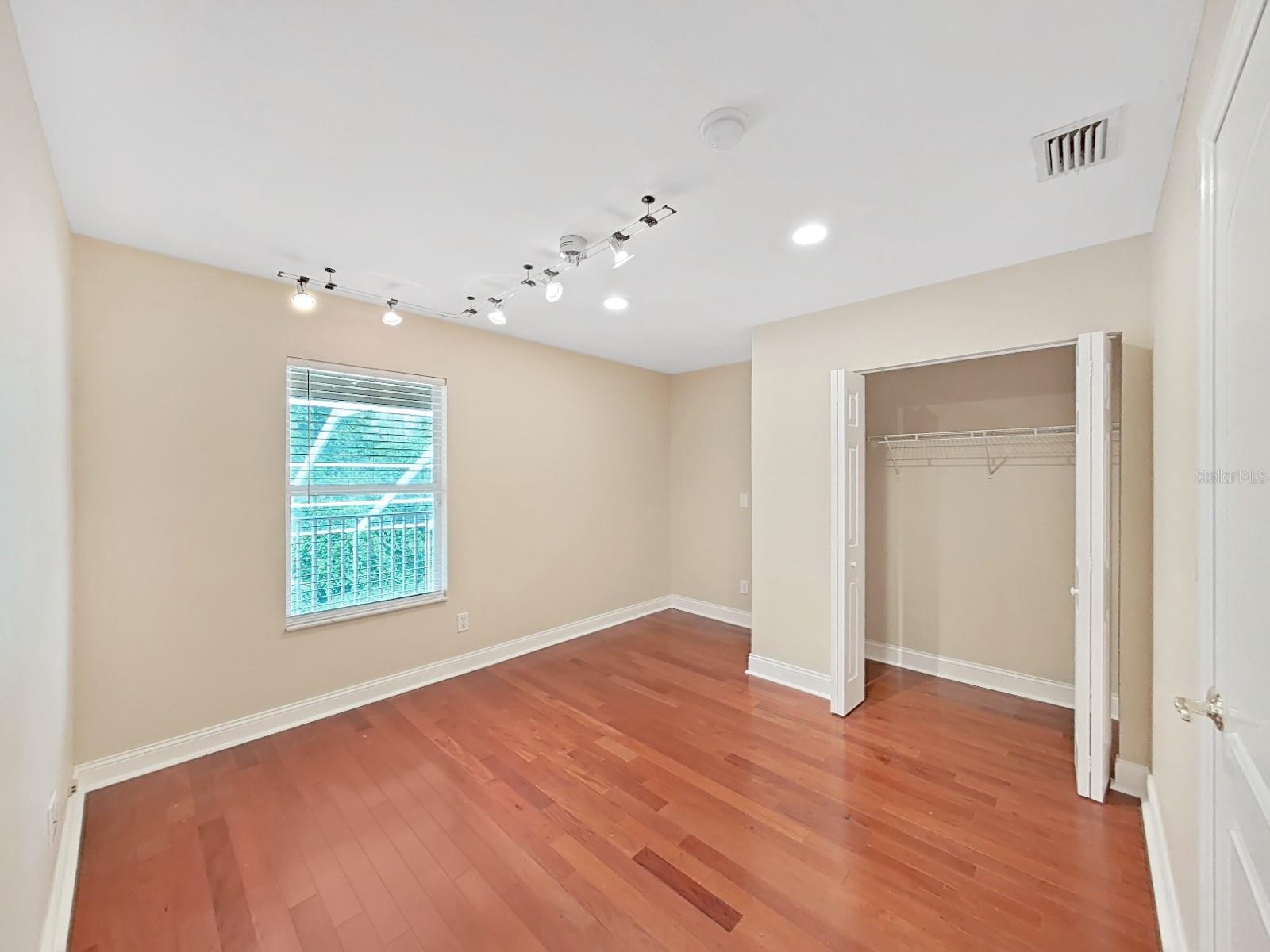 18308 WEYBURNE AVE, TAMPA, FL, 33647