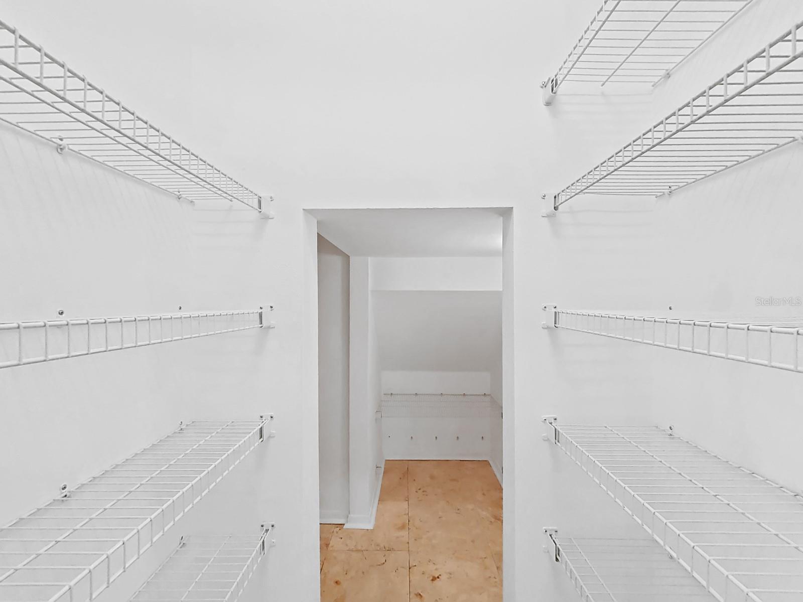 18308 WEYBURNE AVE, TAMPA, FL, 33647