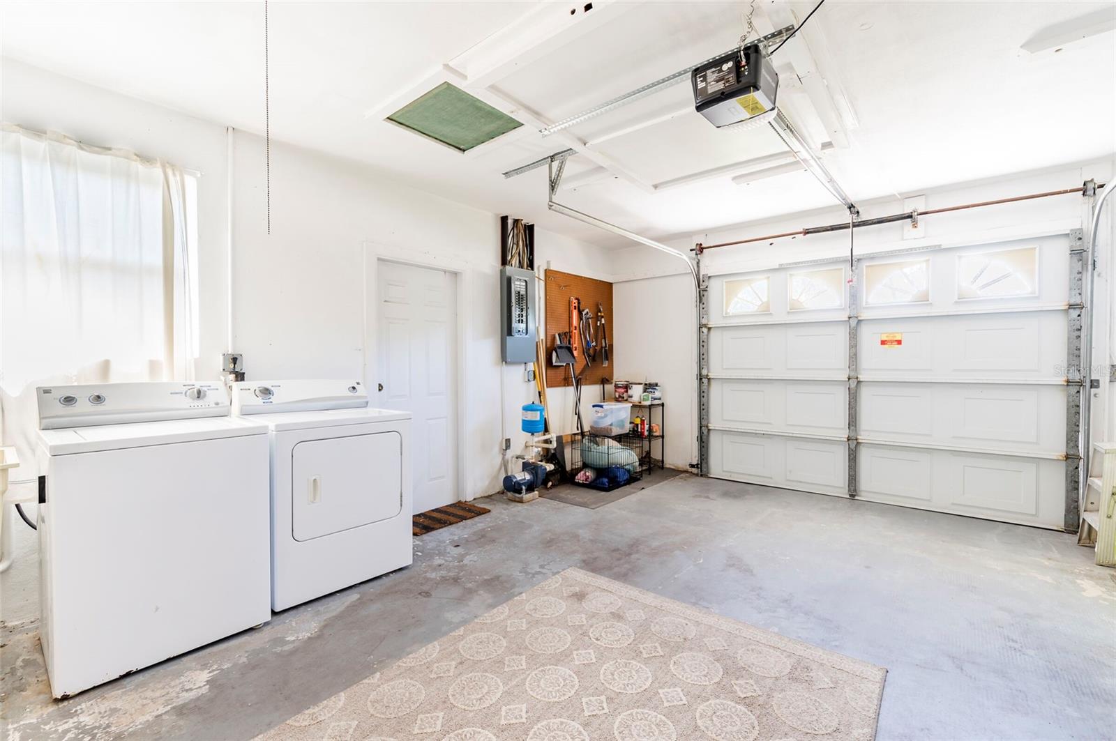 2849 SUNSET BLVD, BELLEAIR BLUFFS, FL, 33770