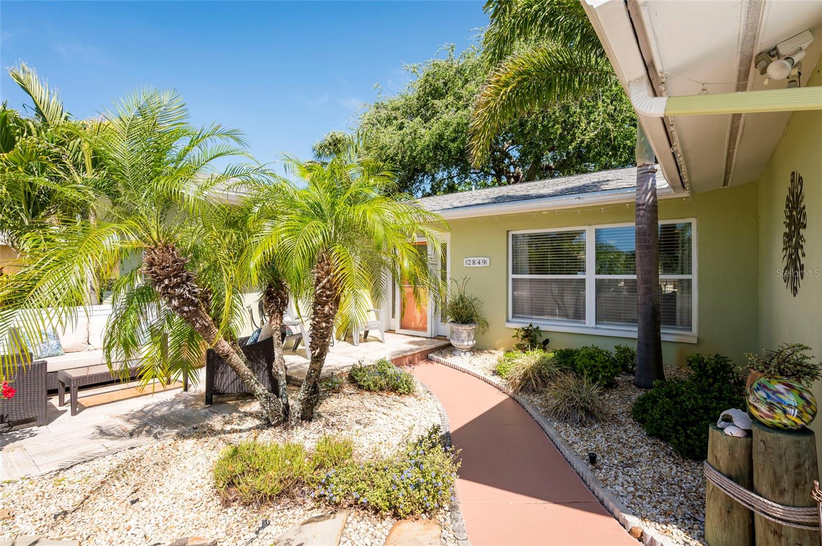 2849 SUNSET BLVD, BELLEAIR BLUFFS, FL, 33770