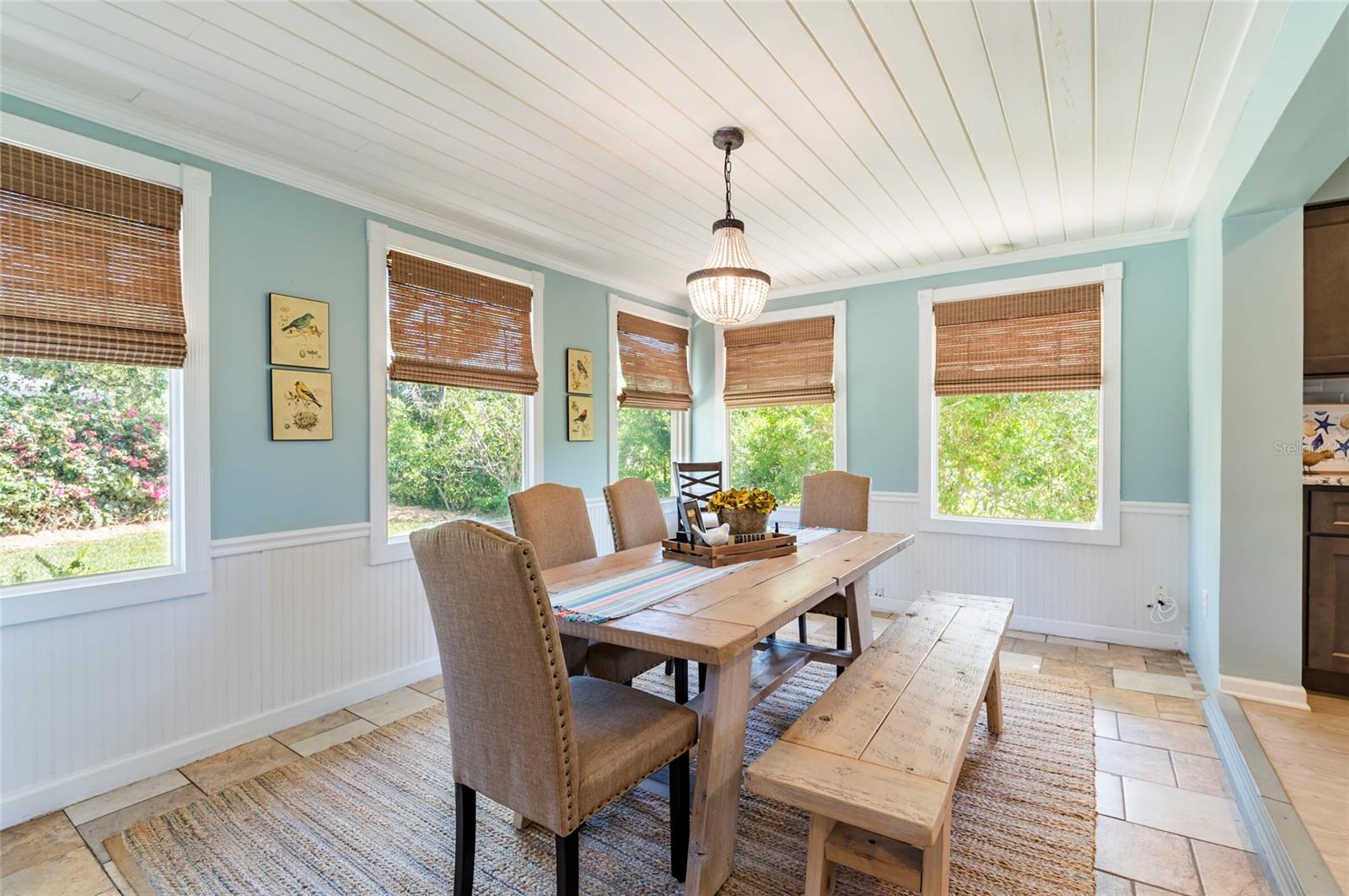 2849 SUNSET BLVD, BELLEAIR BLUFFS, FL, 33770