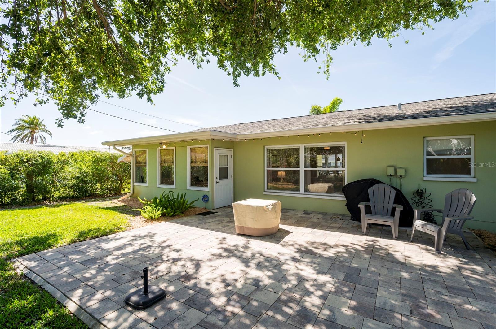 2849 SUNSET BLVD, BELLEAIR BLUFFS, FL, 33770