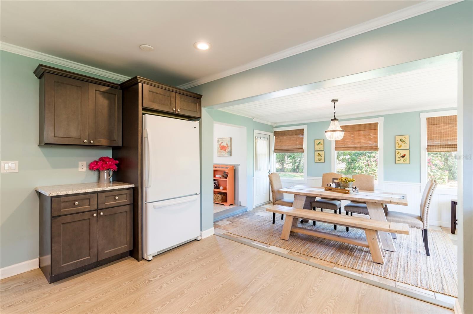 2849 SUNSET BLVD, BELLEAIR BLUFFS, FL, 33770