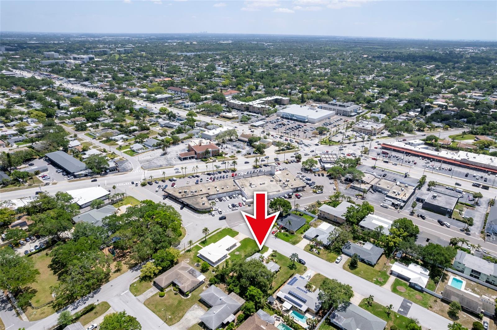 2849 SUNSET BLVD, BELLEAIR BLUFFS, FL, 33770