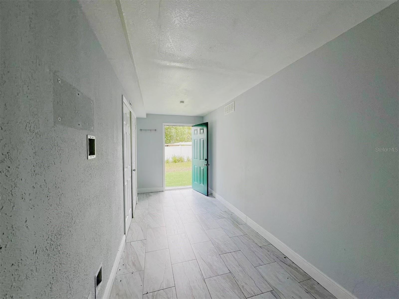 8714 N LINDA, TAMPA, FL, 33604