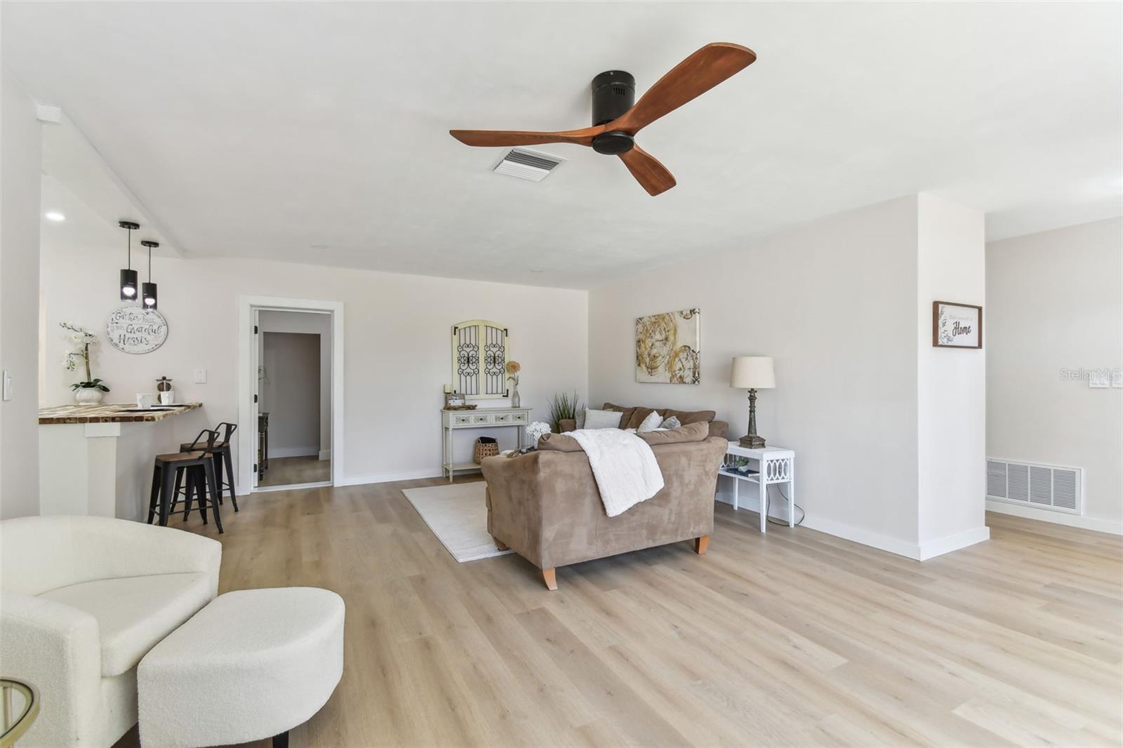 2189 PINE RIDGE DR, CLEARWATER, FL, 33763