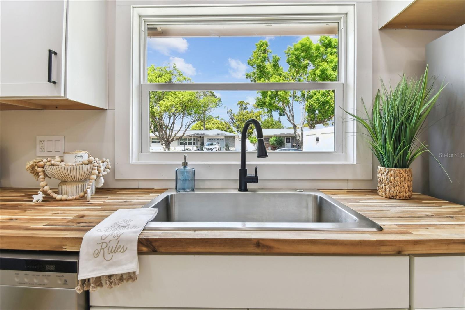 2189 PINE RIDGE DR, CLEARWATER, FL, 33763