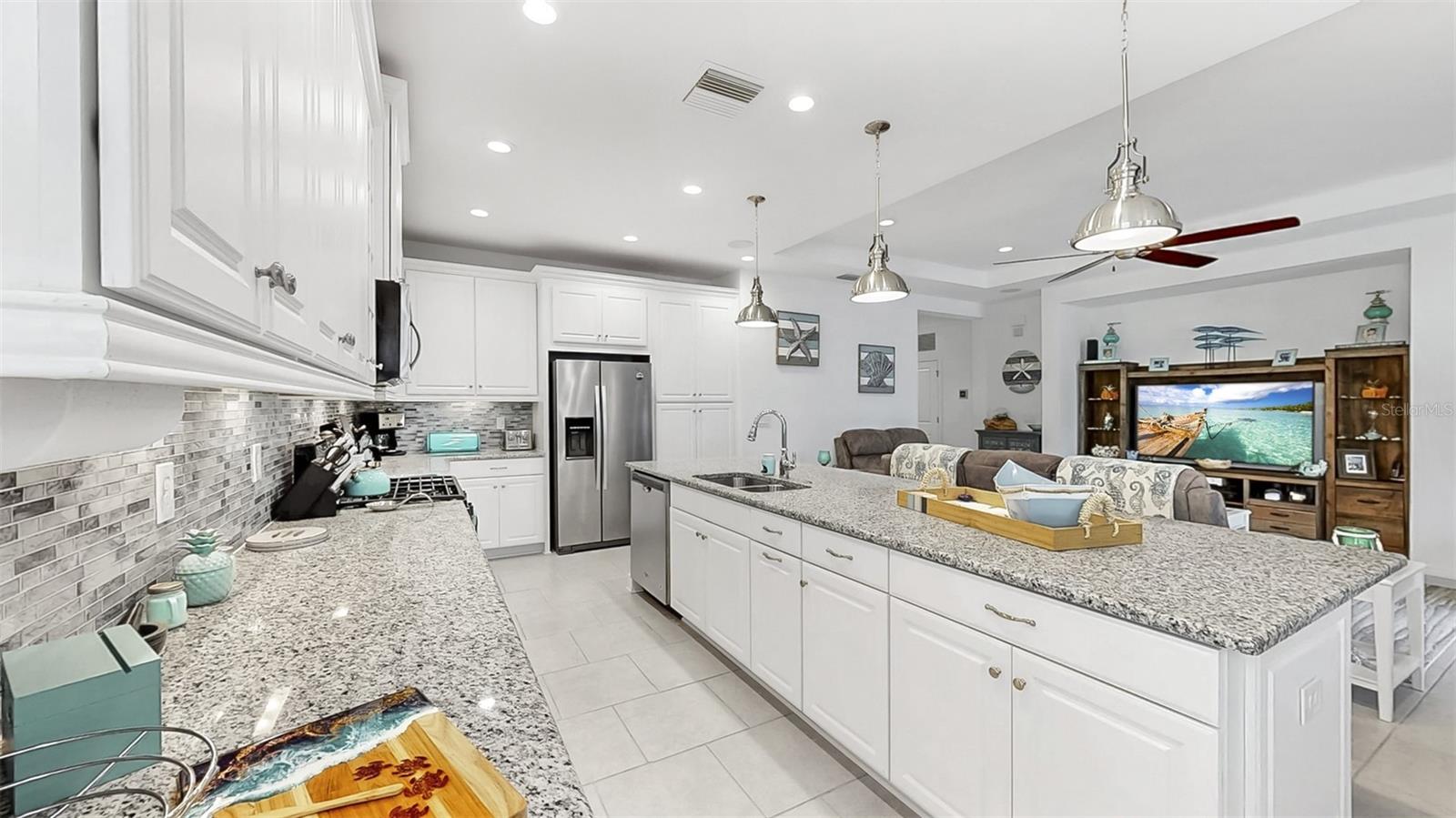 5239 ADMIRAL POINTE DR, APOLLO BEACH, FL, 33572