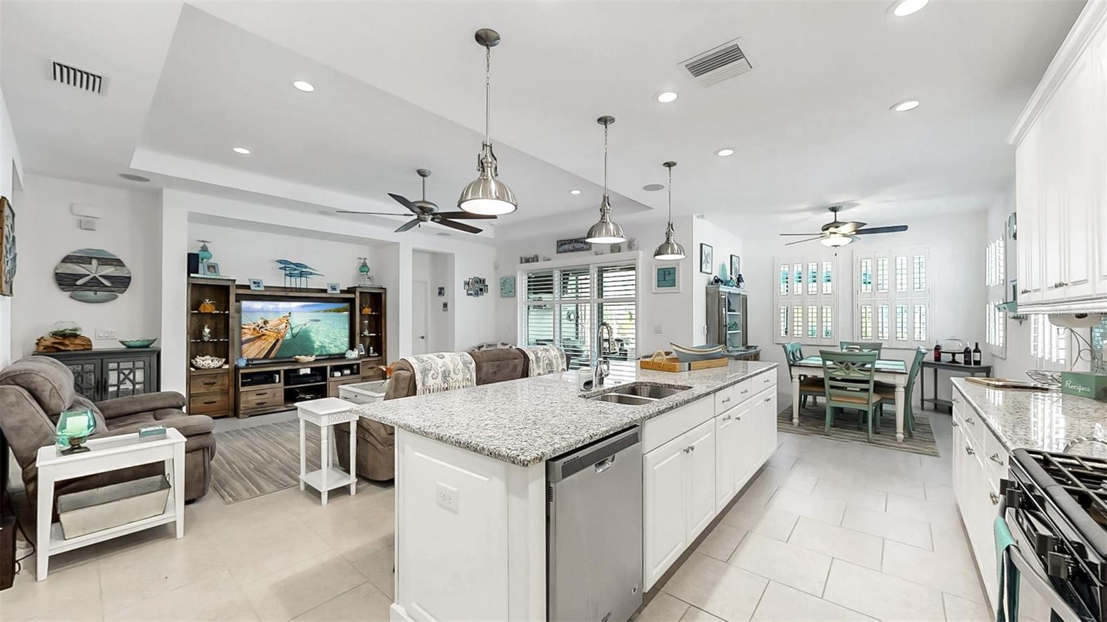 5239 ADMIRAL POINTE DR, APOLLO BEACH, FL, 33572