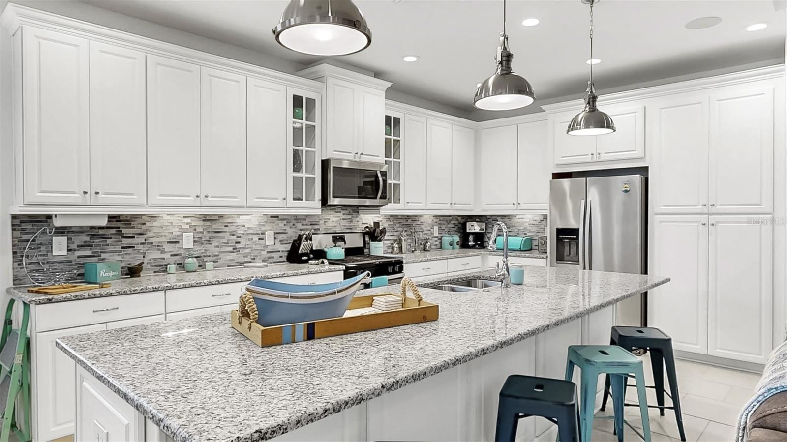 5239 ADMIRAL POINTE DR, APOLLO BEACH, FL, 33572