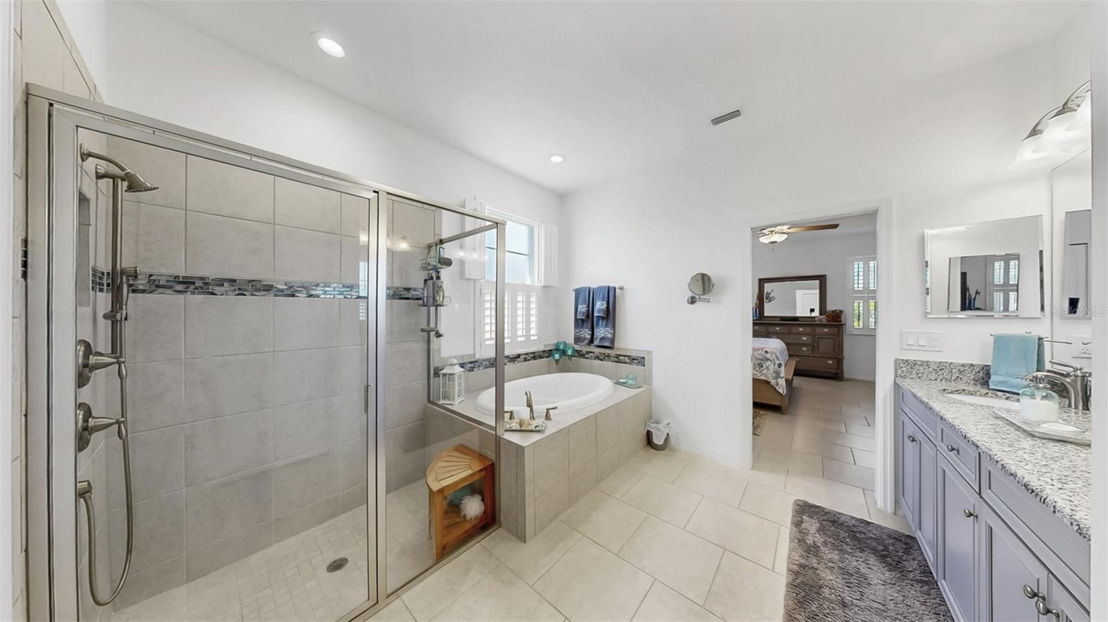 5239 ADMIRAL POINTE DR, APOLLO BEACH, FL, 33572