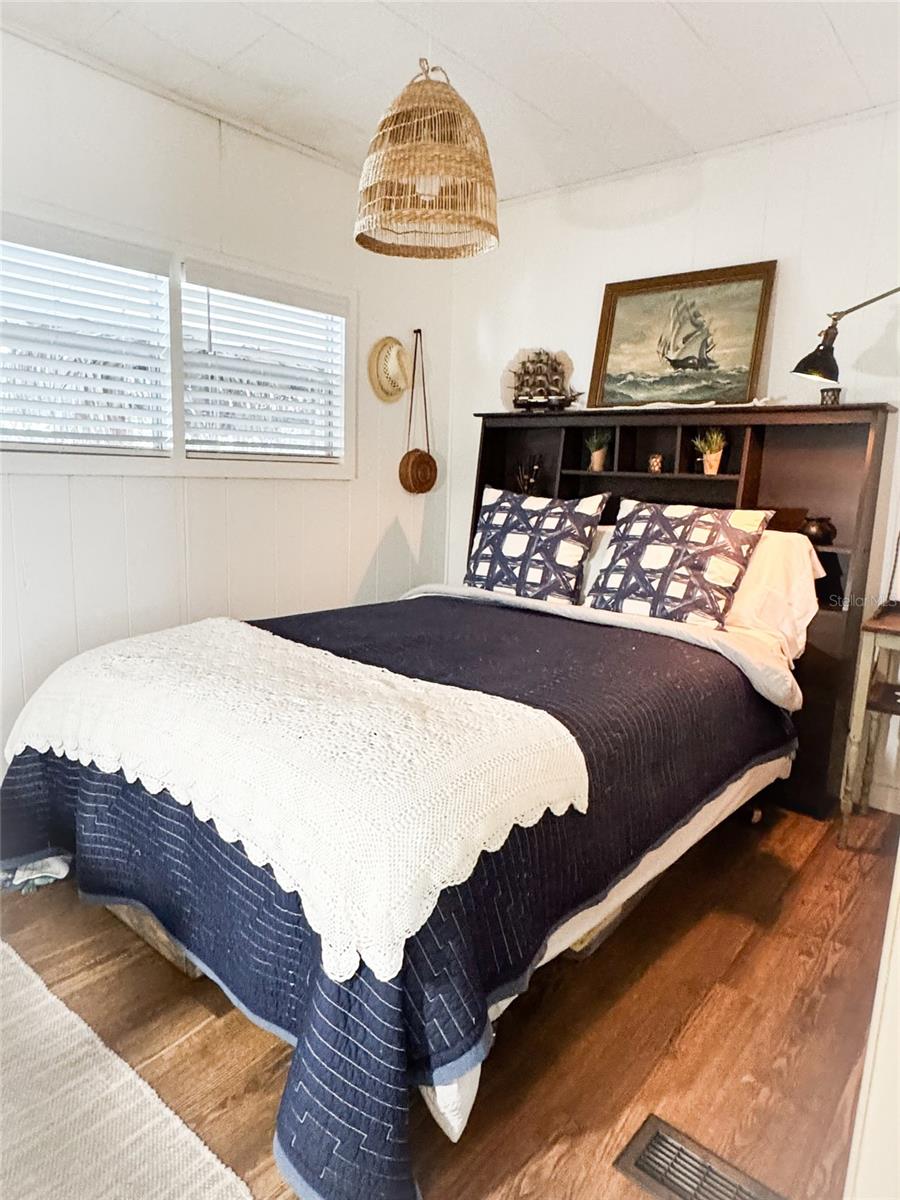 3717 ANCHOR DR, TAMPA, FL, 33611