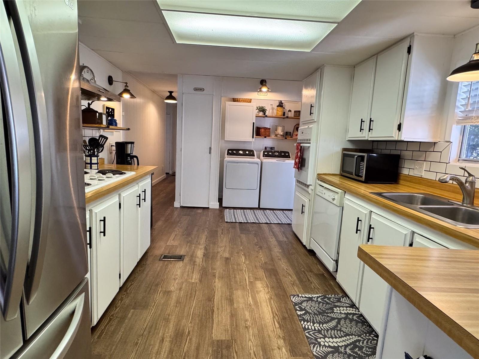 3717 ANCHOR DR, TAMPA, FL, 33611