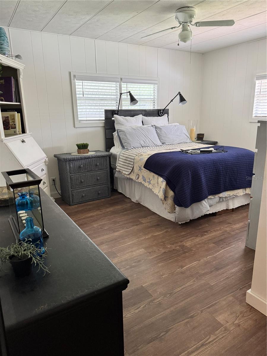 3717 ANCHOR DR, TAMPA, FL, 33611