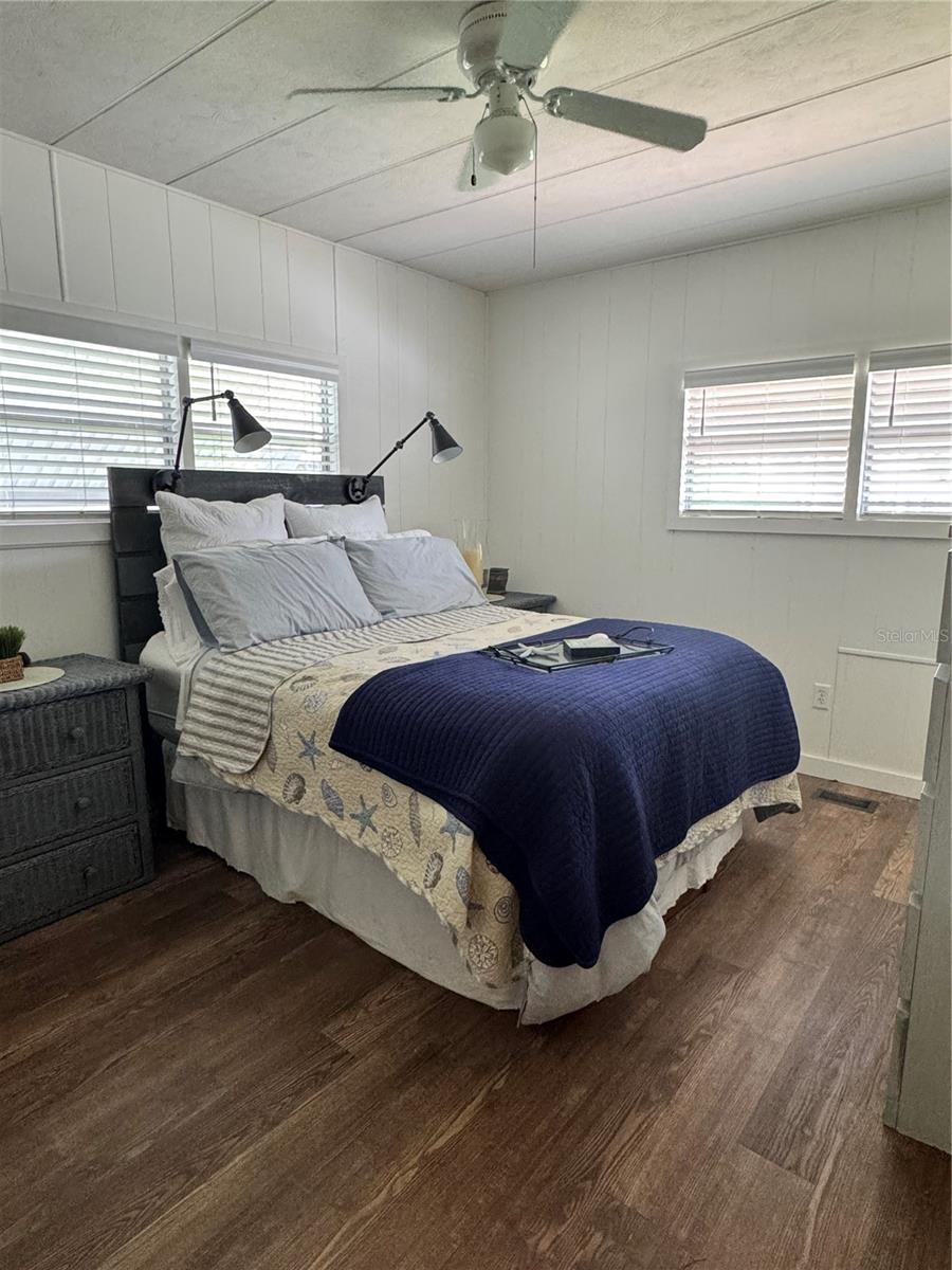 3717 ANCHOR DR, TAMPA, FL, 33611