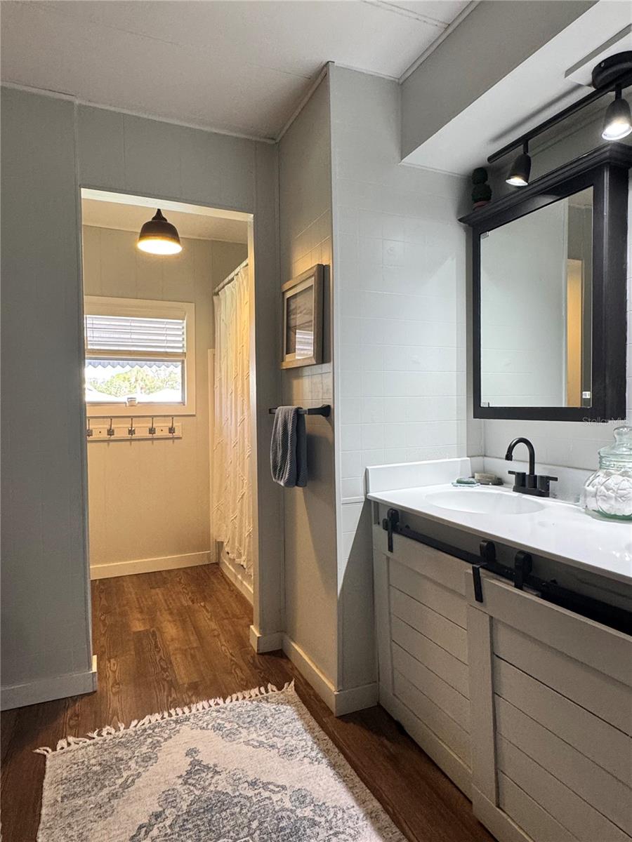 3717 ANCHOR DR, TAMPA, FL, 33611