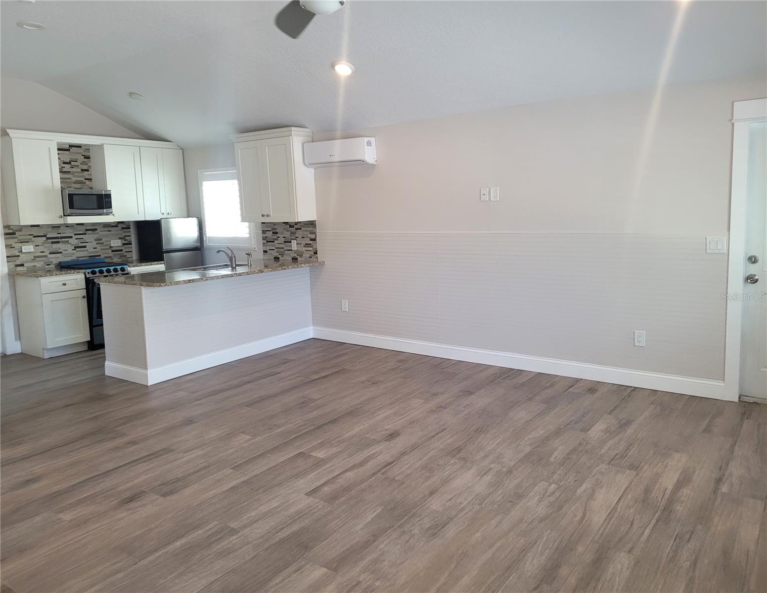 12217 SUNSHINE LN, TREASURE ISLAND, FL, 33706