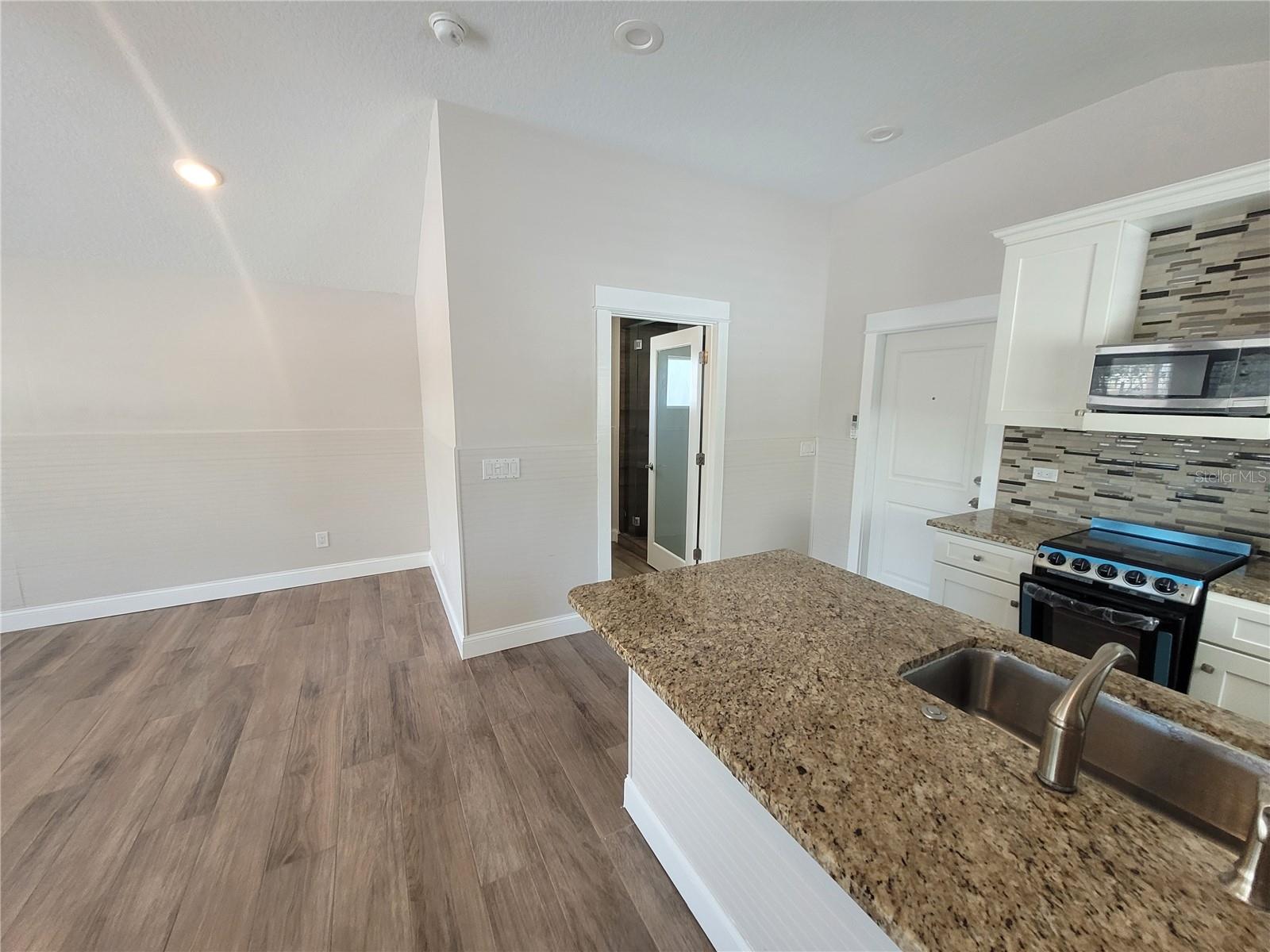 12217 SUNSHINE LN, TREASURE ISLAND, FL, 33706