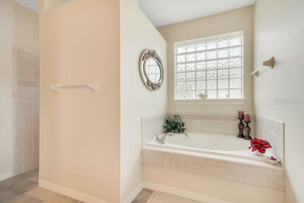 108 HALLSTROM CT, DEBARY, FL, 32713
