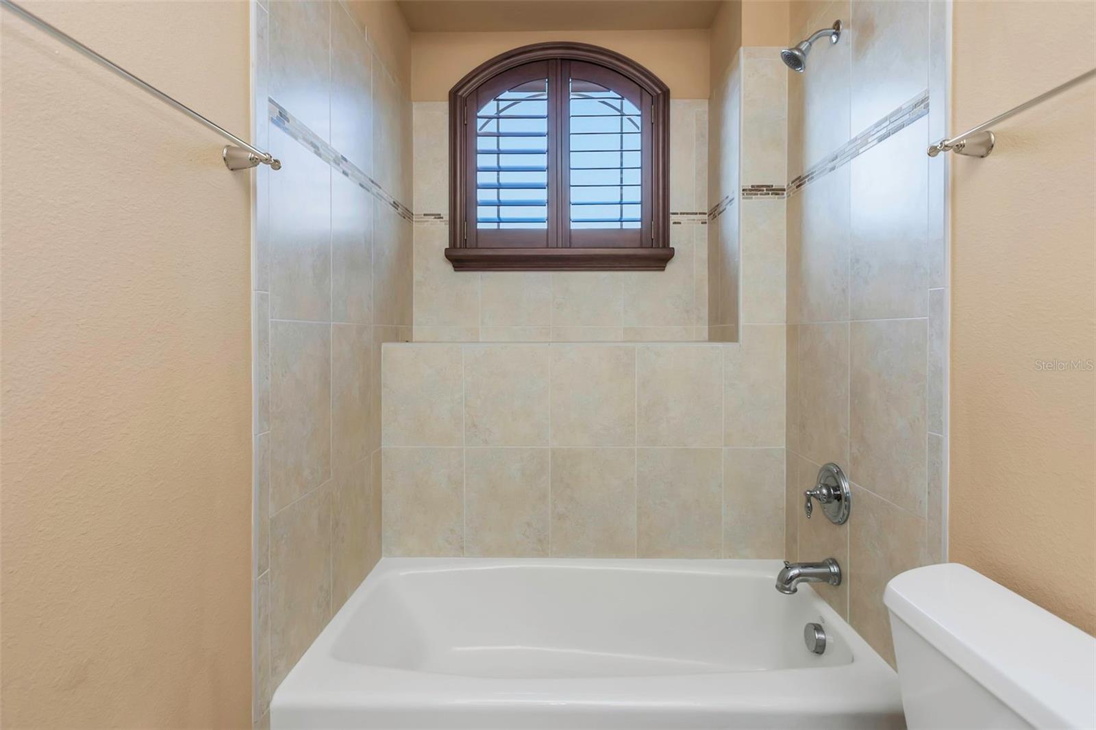2630 GRAND LAKESIDE DR, PALM HARBOR, FL, 34684