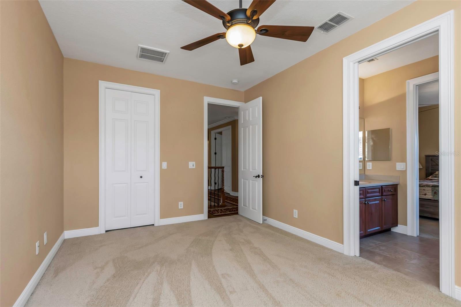 2630 GRAND LAKESIDE DR, PALM HARBOR, FL, 34684