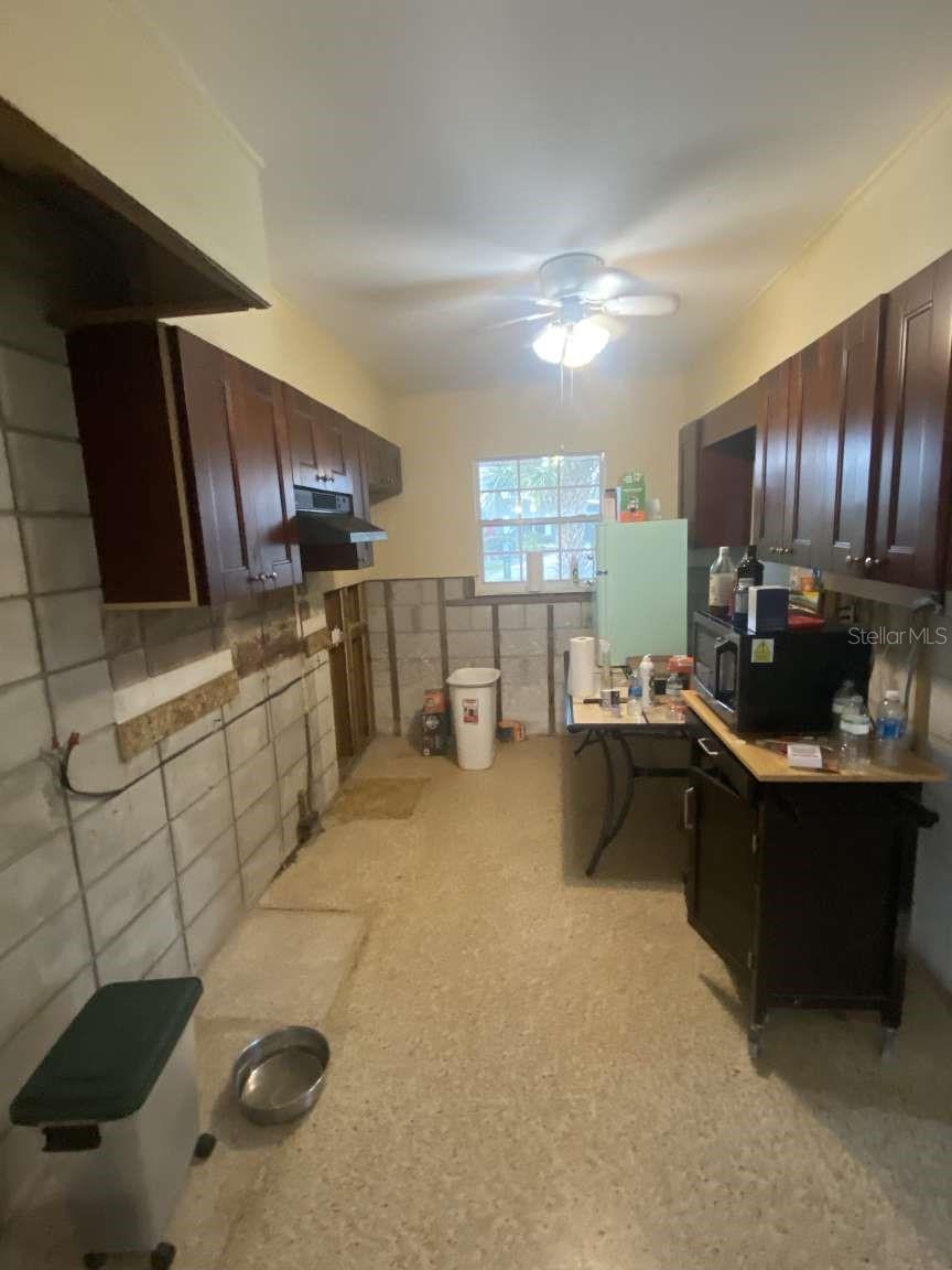 825 BLUE HERON BLVD, RUSKIN, FL, 33570