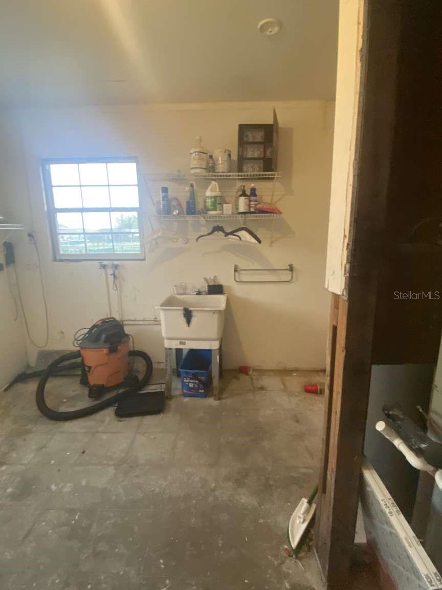 825 BLUE HERON BLVD, RUSKIN, FL, 33570