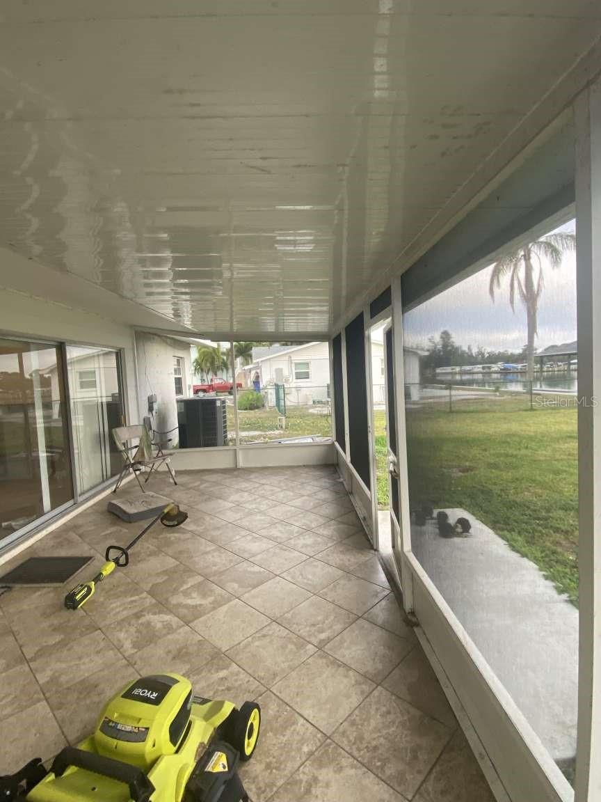 825 BLUE HERON BLVD, RUSKIN, FL, 33570