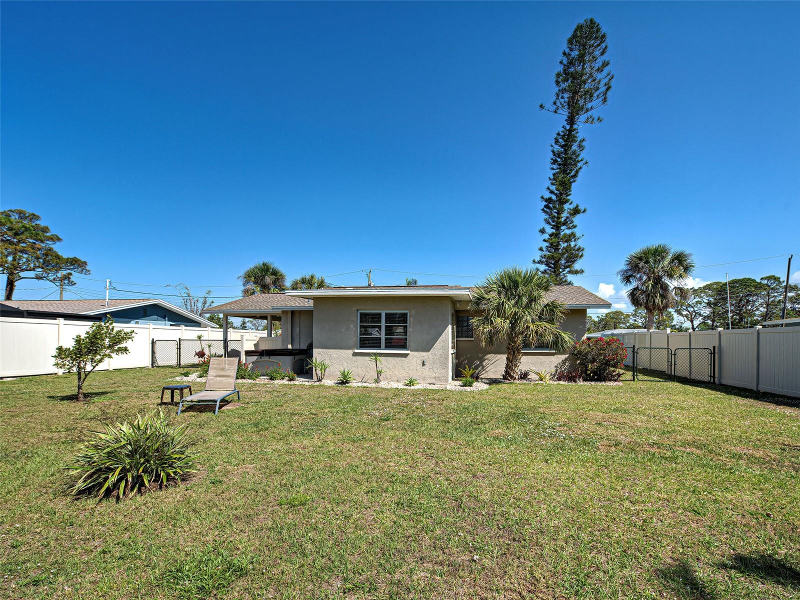 1555 BARBARA PL, ENGLEWOOD, FL, 34223