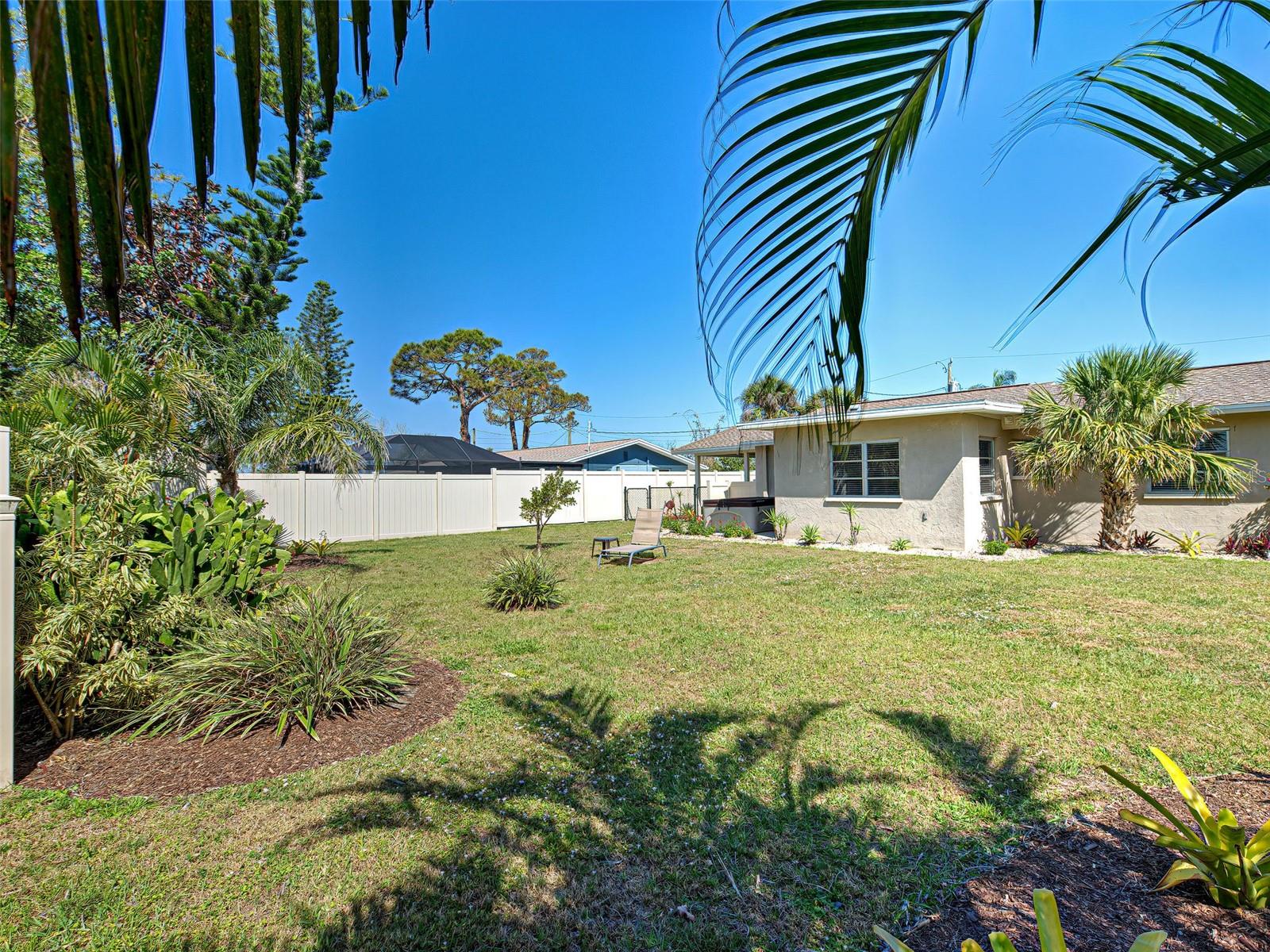 1555 BARBARA PL, ENGLEWOOD, FL, 34223