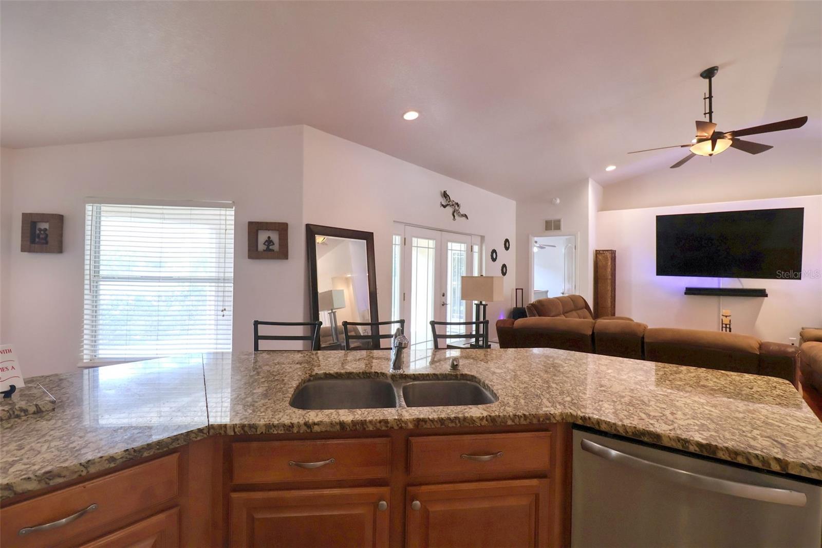 513 TWEED AVE, SEFFNER, FL, 33584