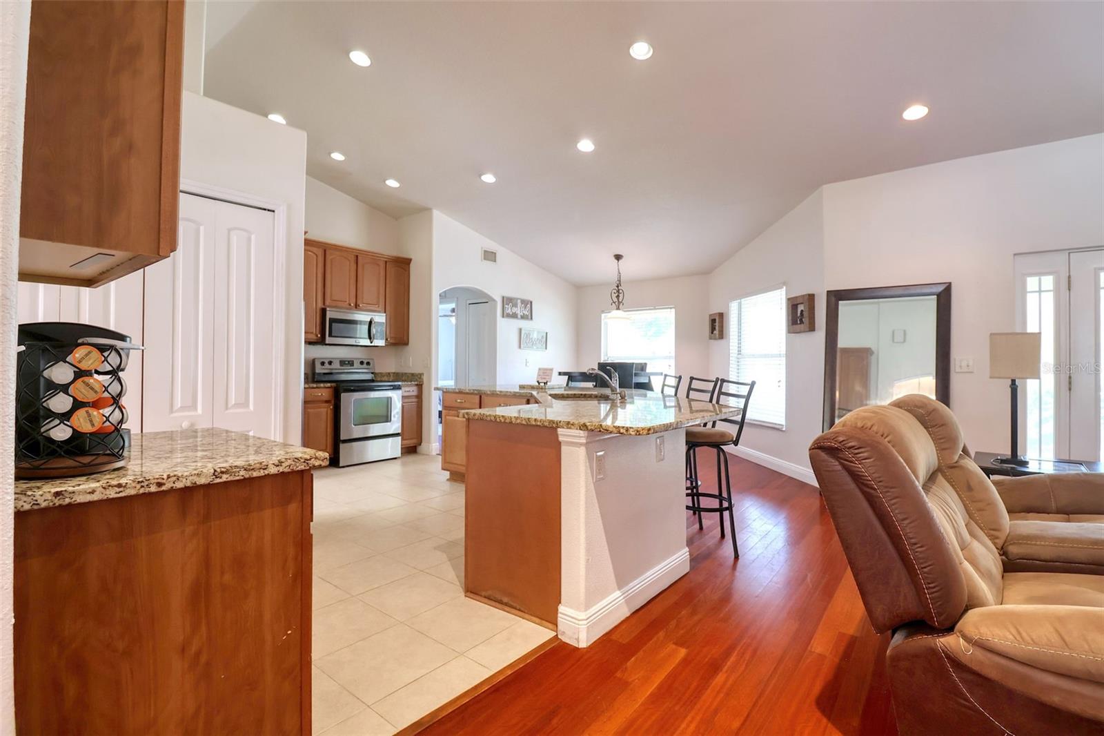 513 TWEED AVE, SEFFNER, FL, 33584