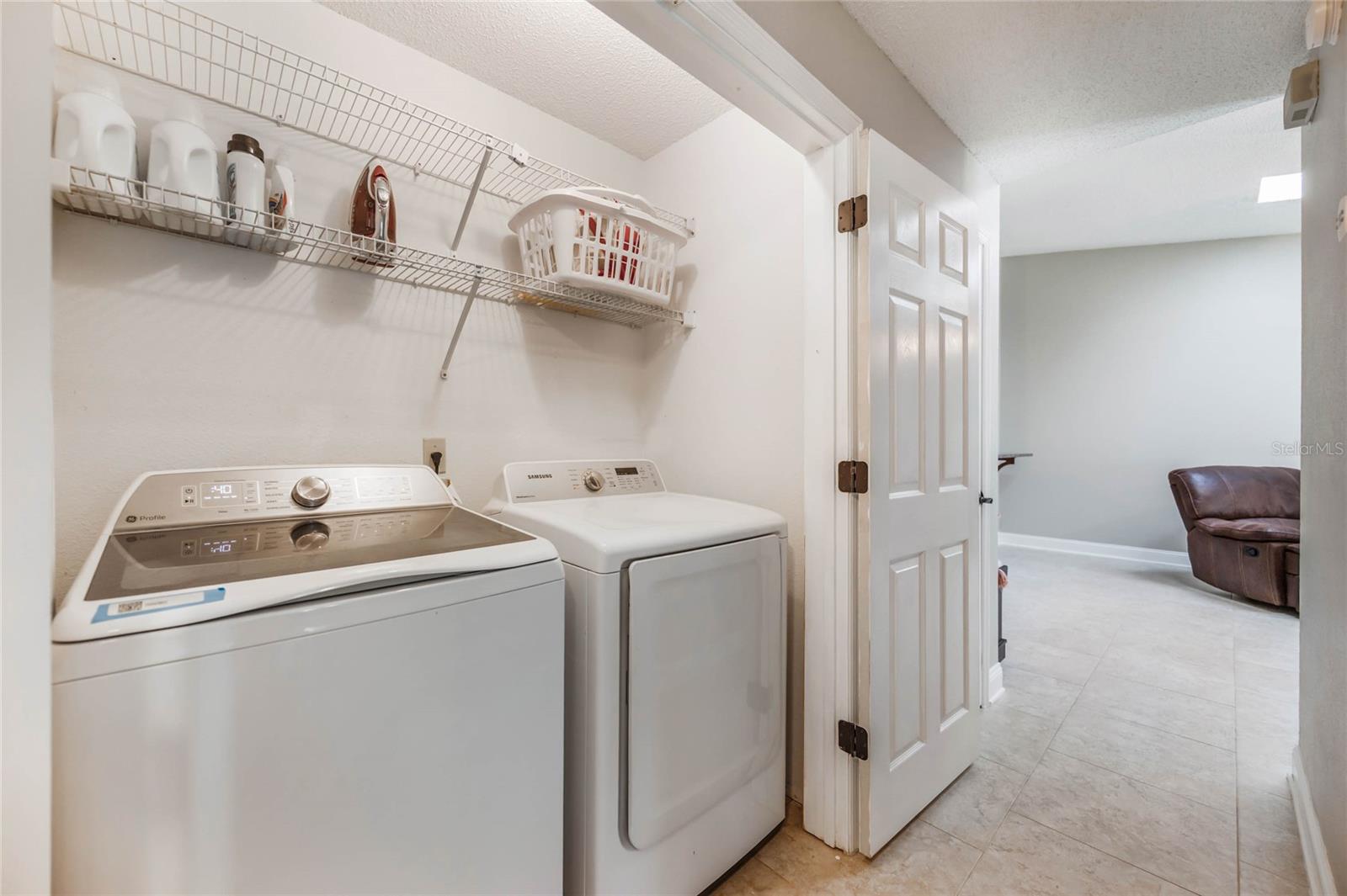 1052 DEES DR, OVIEDO, FL, 32765