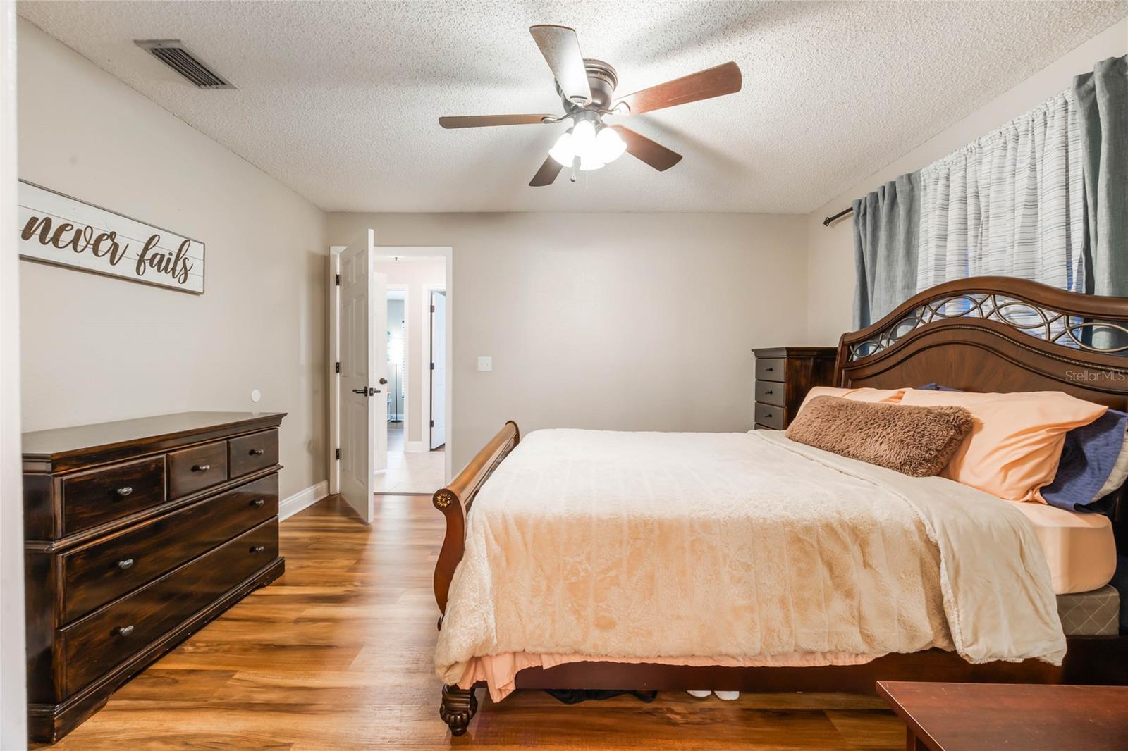 1052 DEES DR, OVIEDO, FL, 32765