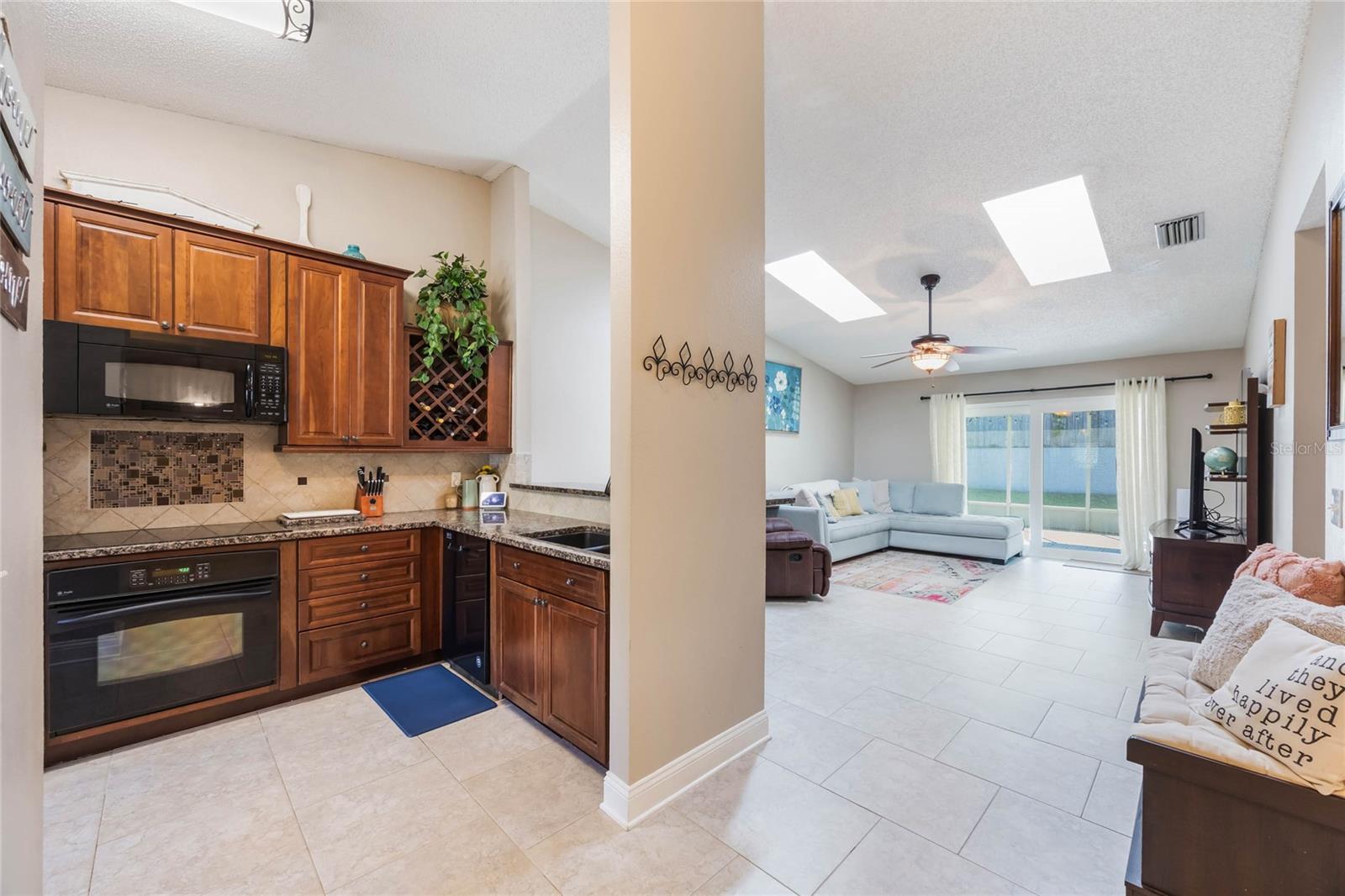 1052 DEES DR, OVIEDO, FL, 32765