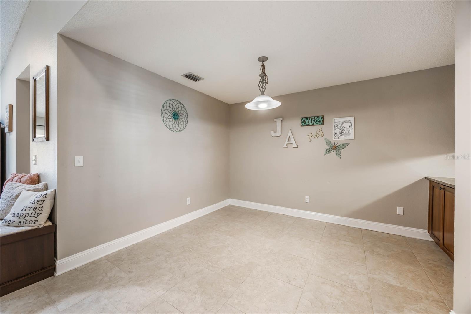 1052 DEES DR, OVIEDO, FL, 32765