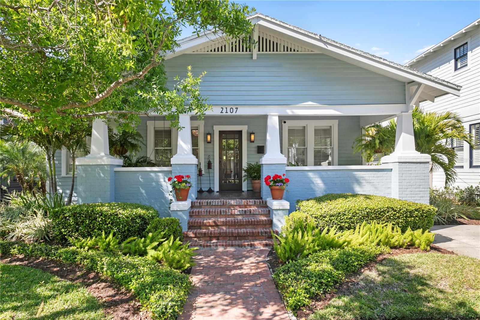 2107 W WATROUS AVE, TAMPA, FL, 33606