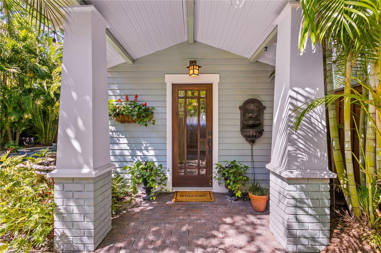 2107 W WATROUS AVE, TAMPA, FL, 33606