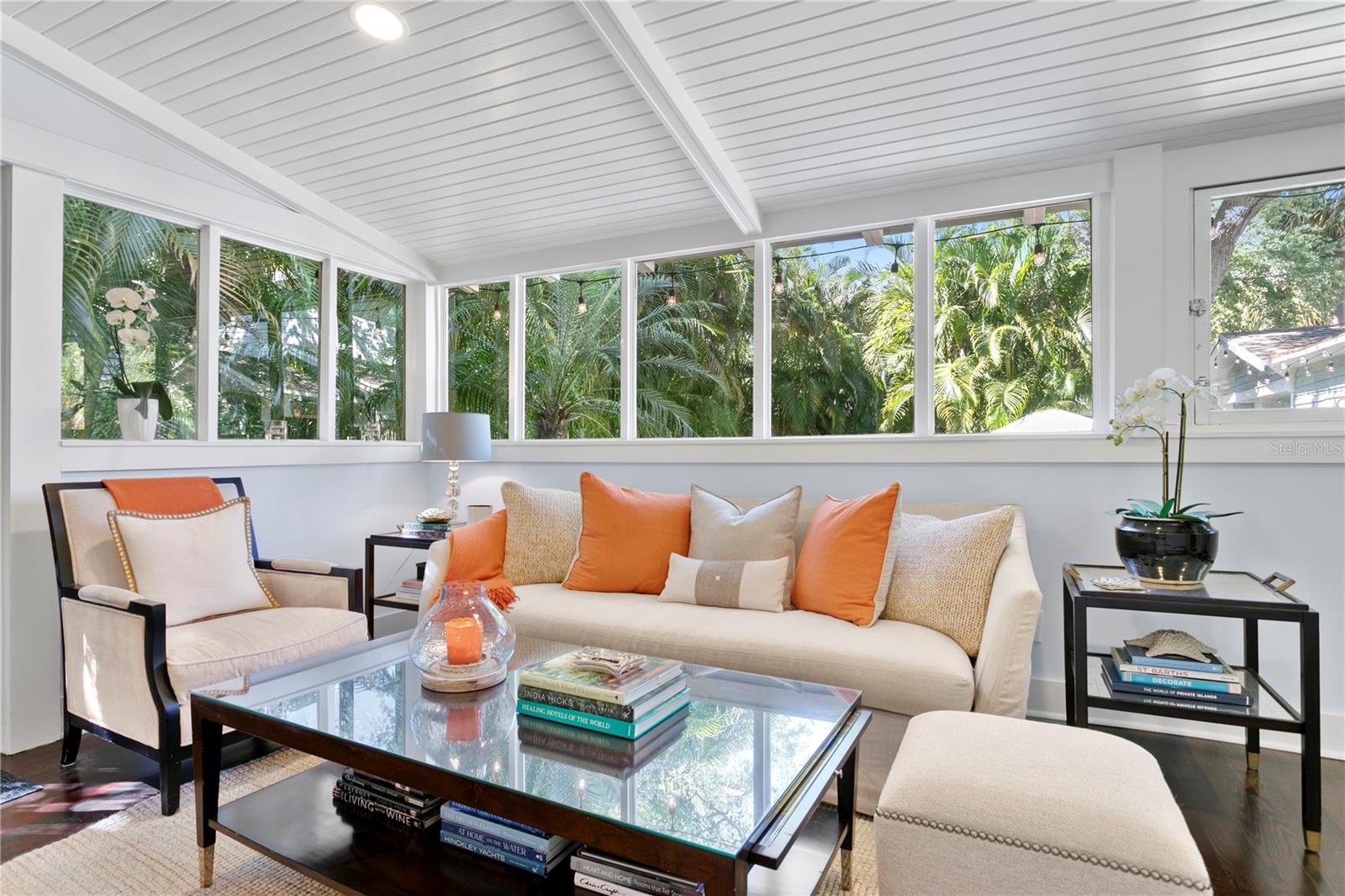 2107 W WATROUS AVE, TAMPA, FL, 33606