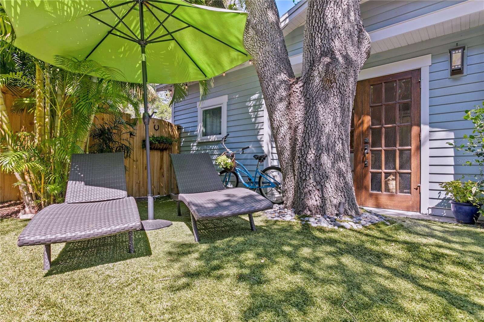 2107 W WATROUS AVE, TAMPA, FL, 33606