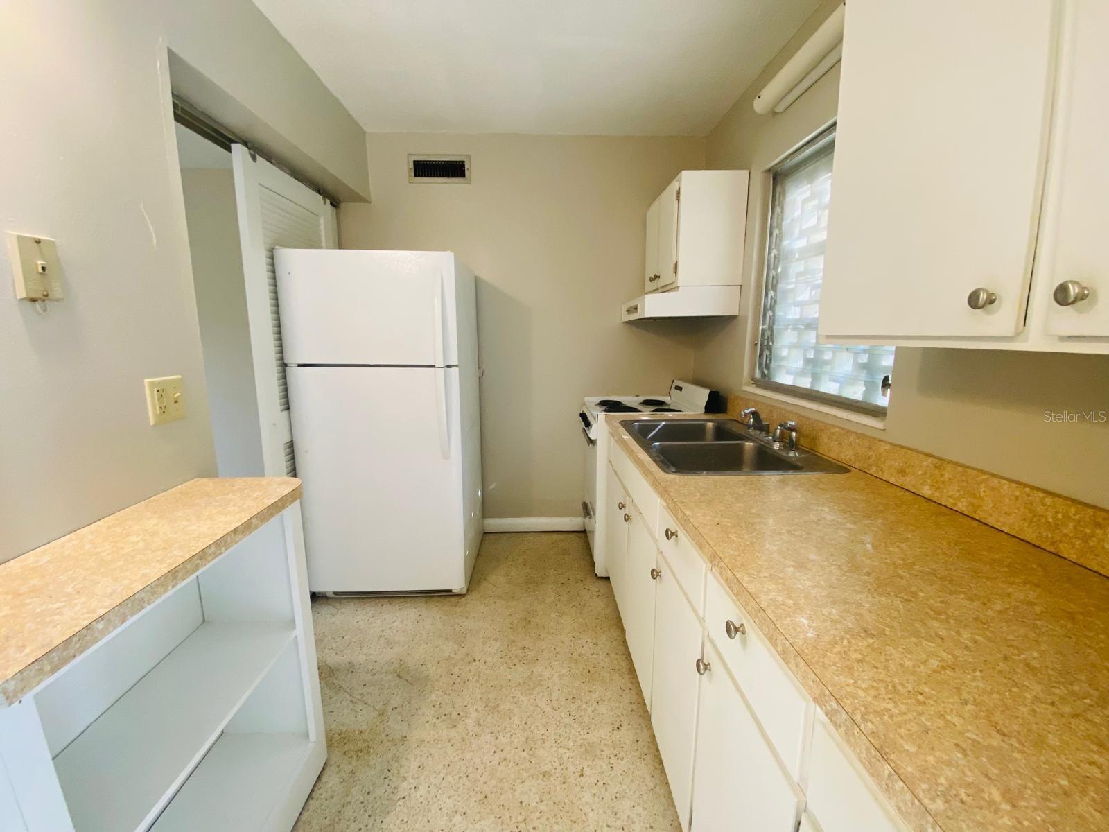 305 E DAKIN AVE #12, KISSIMMEE, FL, 34741