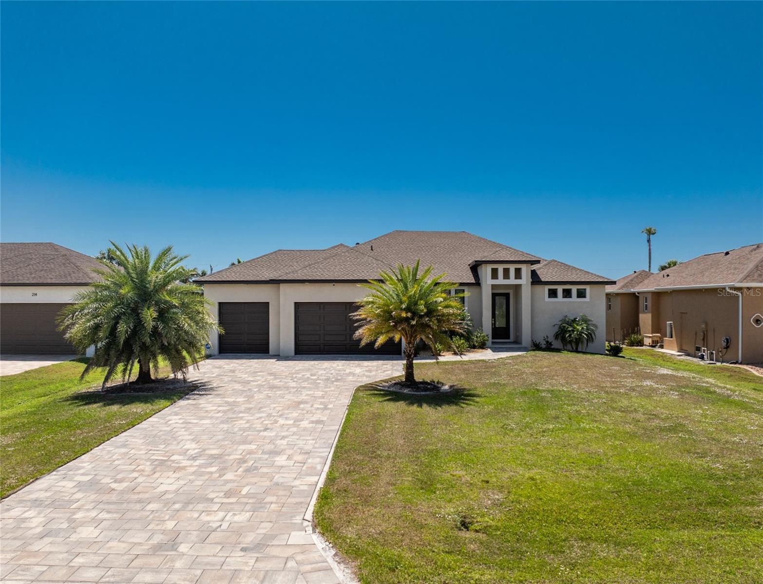 212 ROTONDA BLVD E, ROTONDA WEST, FL, 33947