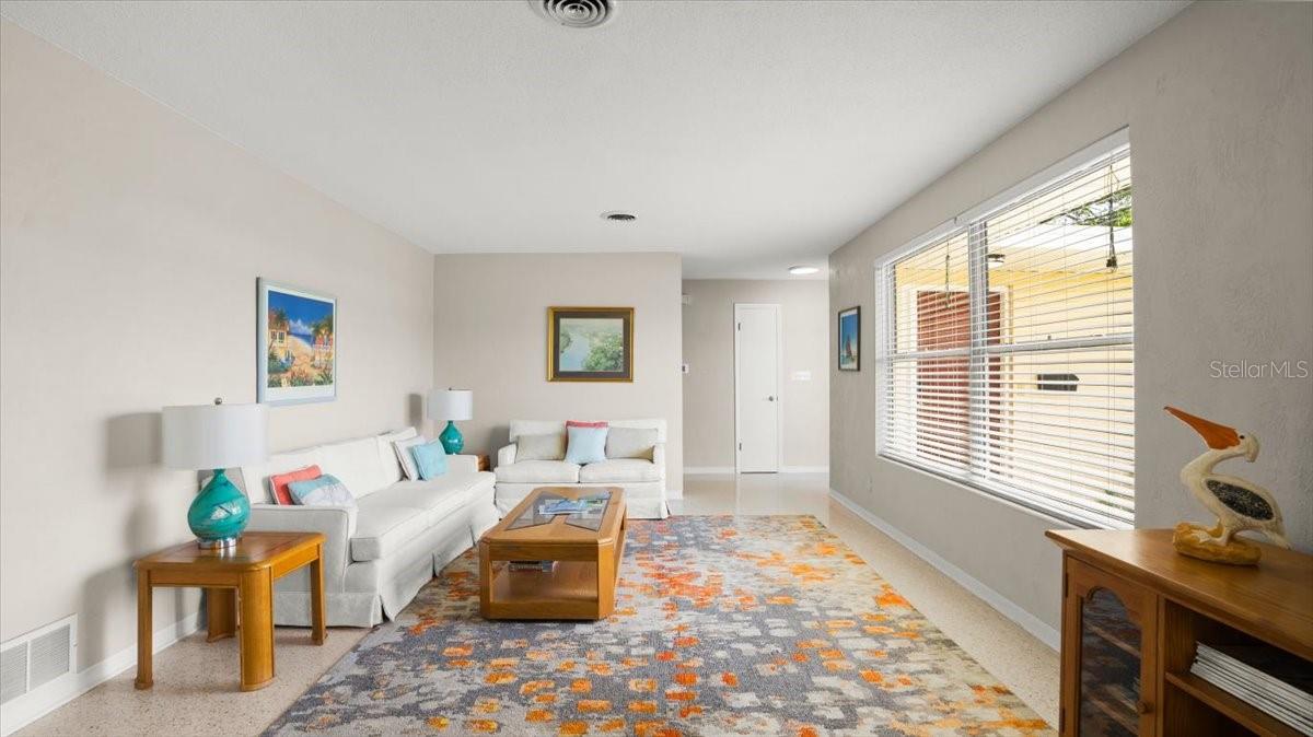 121 ELLICOTT DR, ORMOND BEACH, FL, 32176