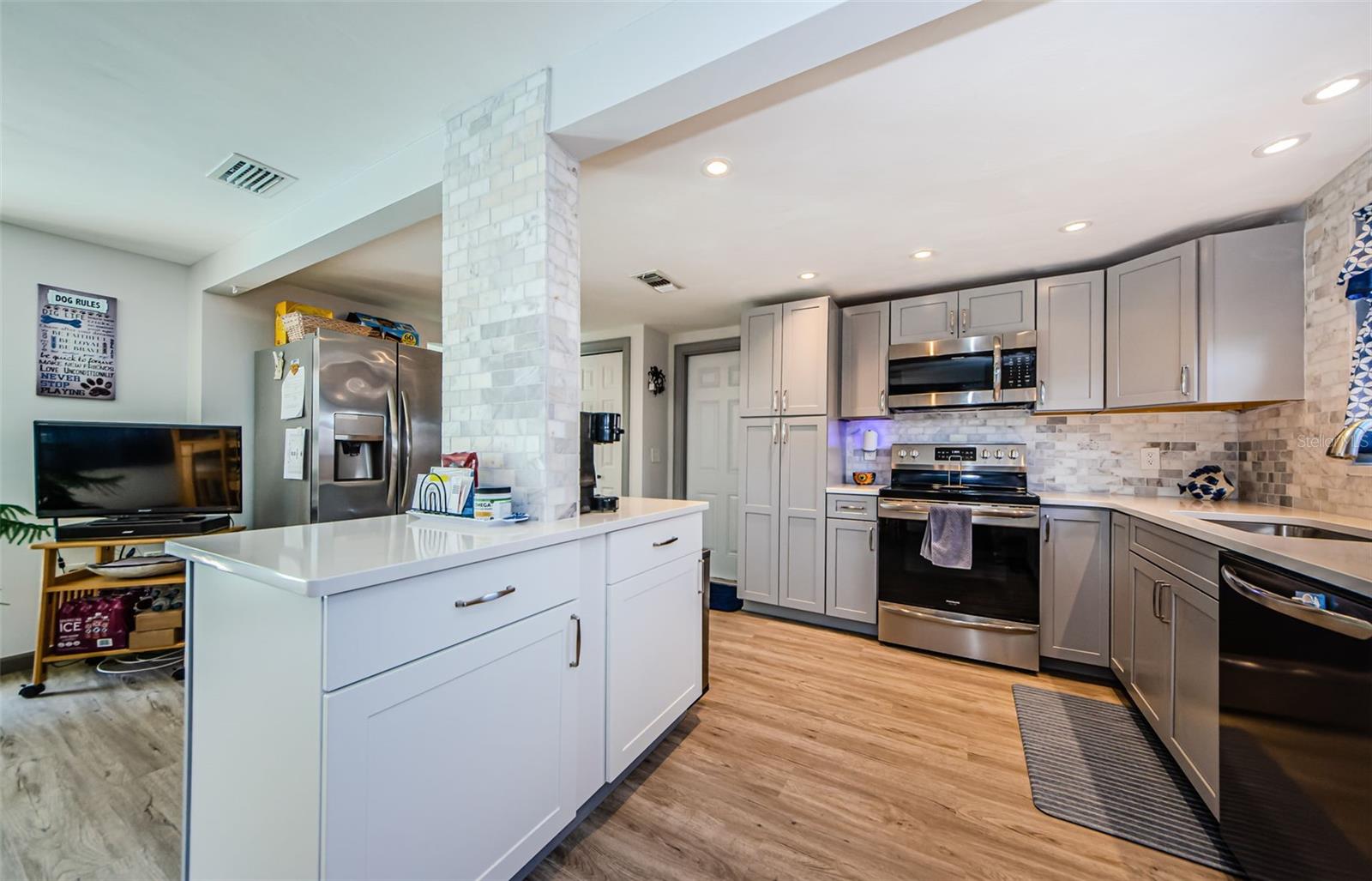 3026 FINCH DR, HOLIDAY, FL, 34690