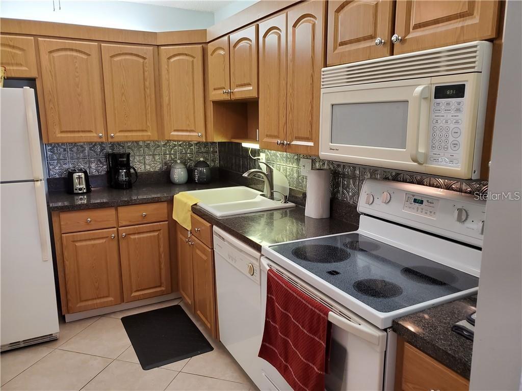 7425 BAY ISLAND DR S #208, SOUTH PASADENA, FL, 33707