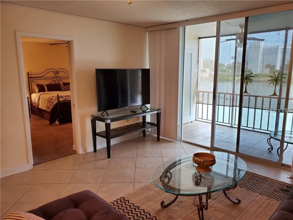 7425 BAY ISLAND DR S #208, SOUTH PASADENA, FL, 33707